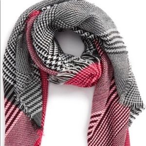 NWT scarf